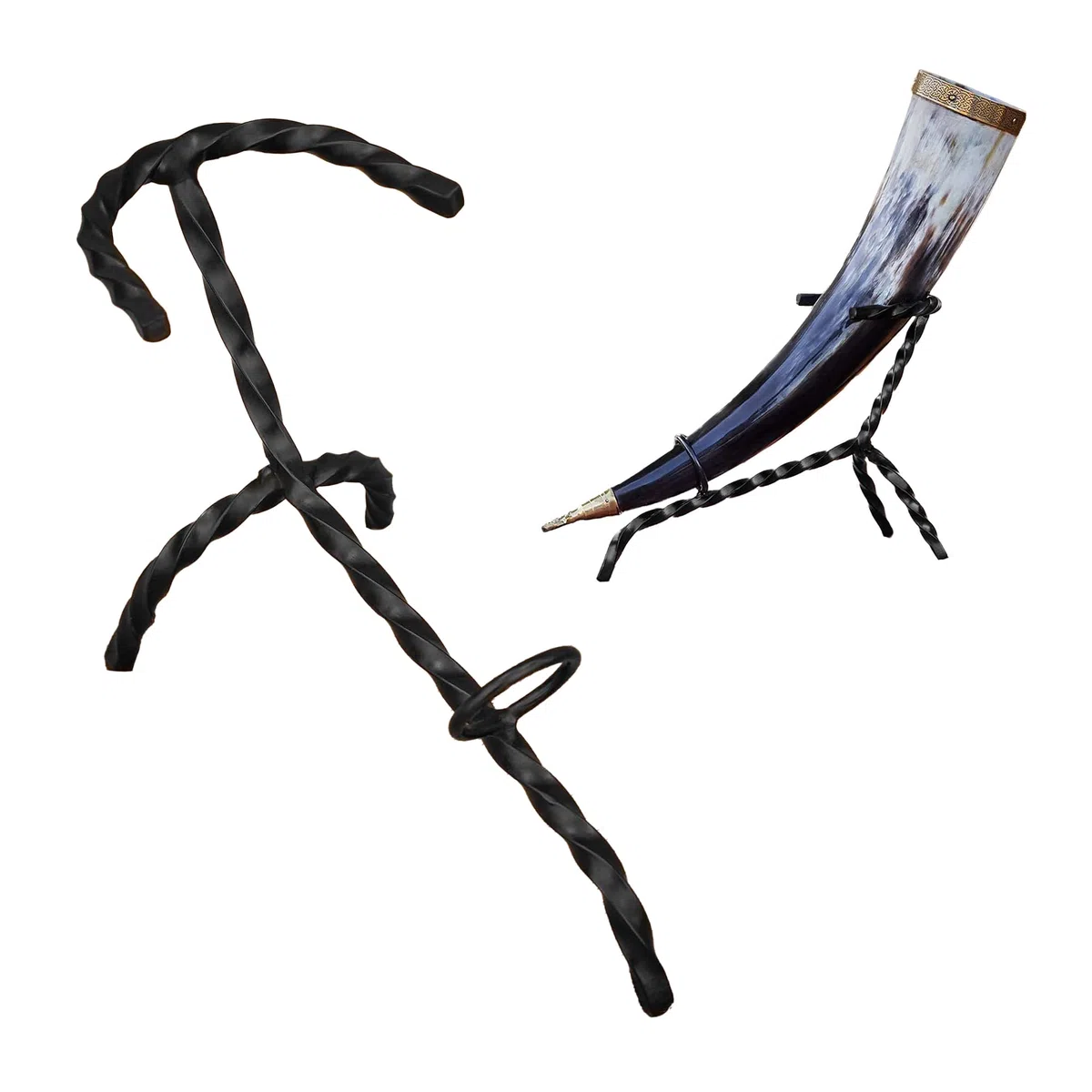 Lord of Battles Supporto per corno in ferro forgiato a mano medievale per corni da bere Supporto per corno da birra vichingo in ferro robusto per esposizione e decorazione