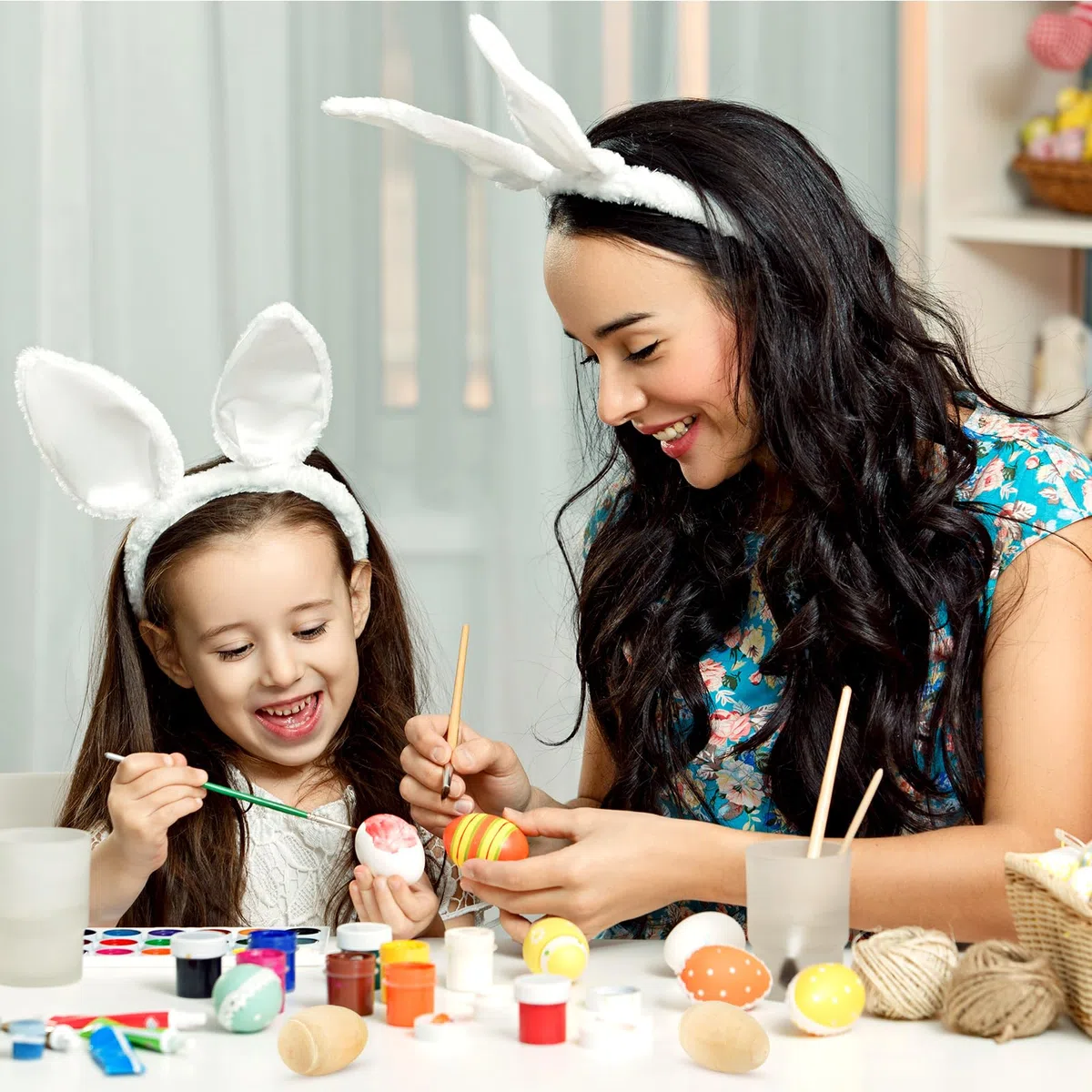 Morcheiong 12/24 pezzi shaker per uova in legno, fai da te shaker per uova set di strumenti musicali con 12/24 pezzi penne multicolori, maracas per uova di Pasqua bomboniere per bambini (12)