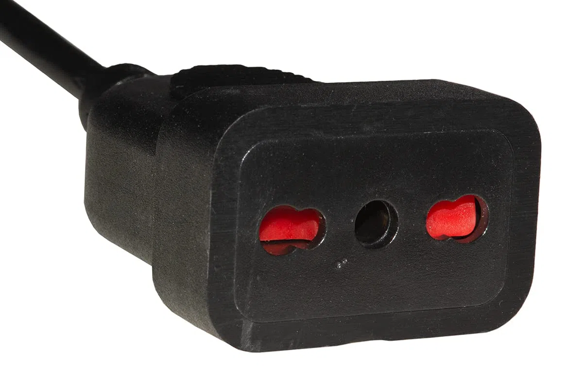 LINK LK10058 - Cavo Adattatore per gruppi di continuità LK10058 (20 cm, nero) – Da presa IEC320-C14 maschio a presa tripolare italiana femmina 10A/16A – Conduttore H05VV-F 0,75 mm²