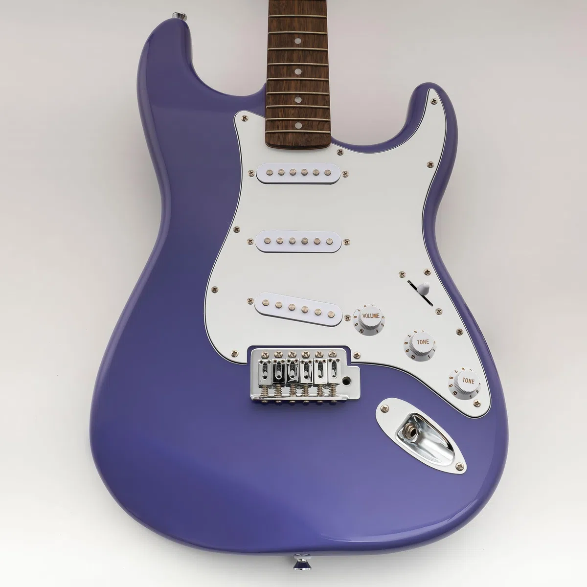Musiclily Pro 11 Fori ST Battipenna e Piastra Posteriore Set per Chitarra Elettrica Squier Sonic Strat SSS, 3 strati Bianco