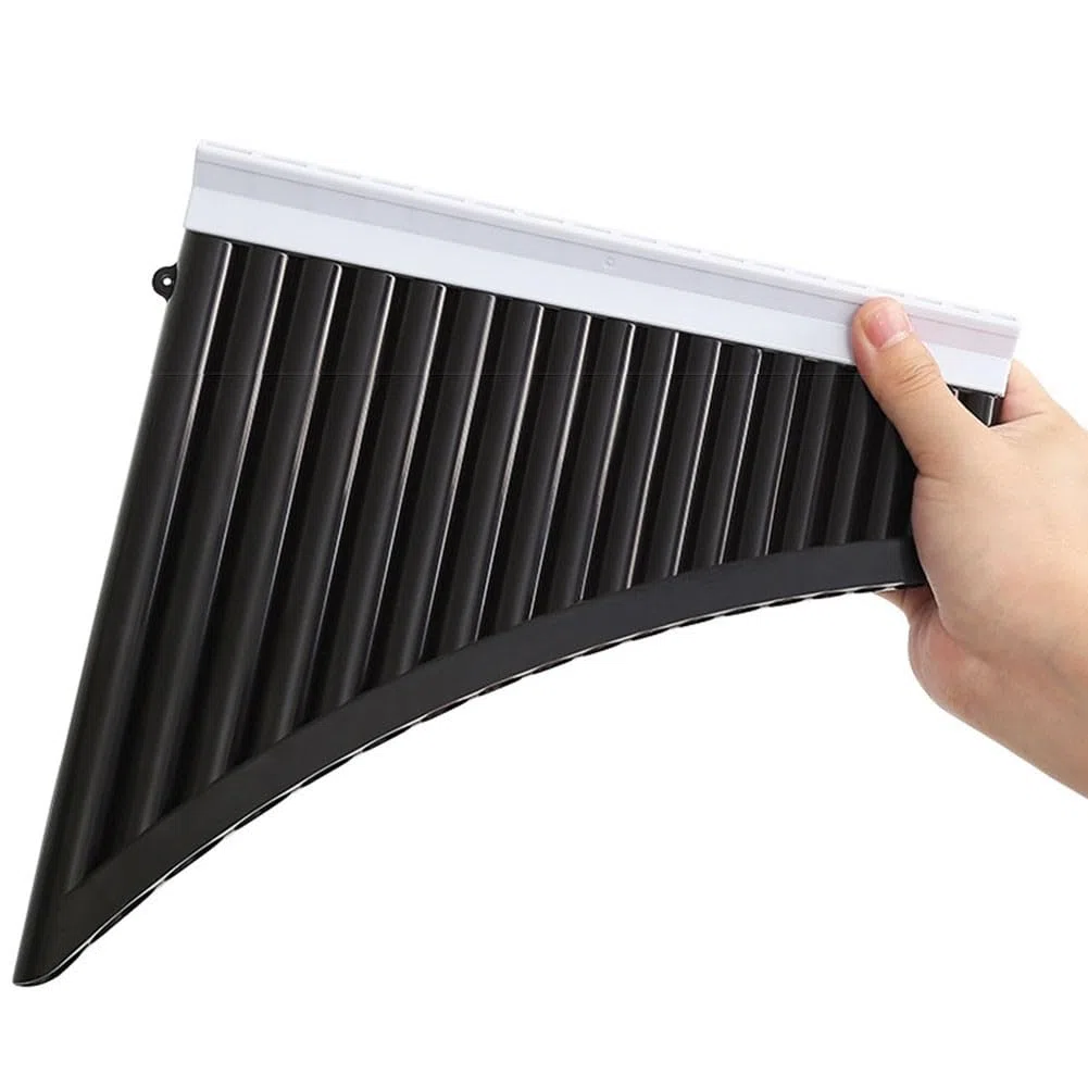 C Key 18 Pipe tradizionale Pan Flauto uno dei preferiti tra gli amanti della musica di tutte le età (nero)