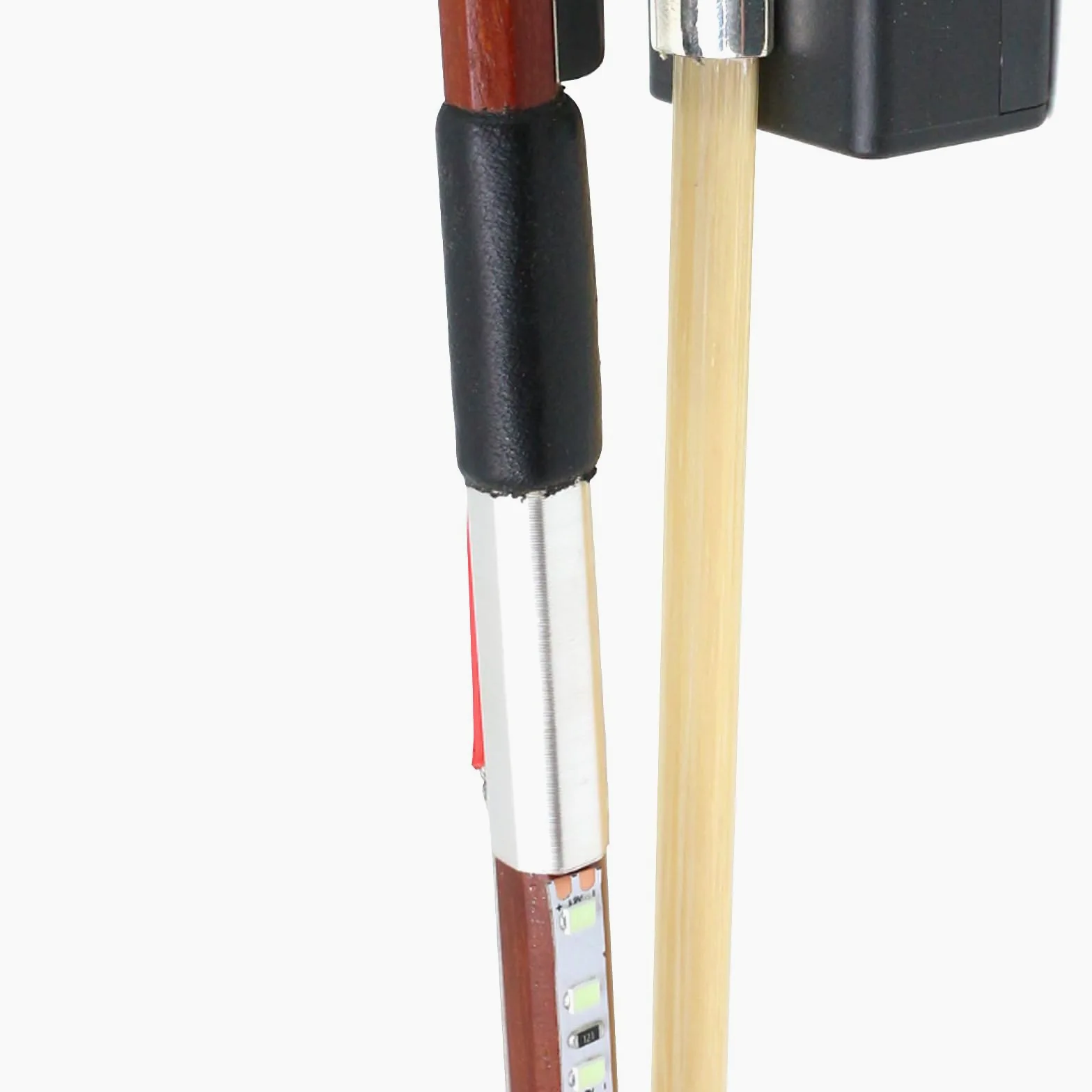 Yinfente - Archetto per violino 4/4 intero con luce LED blu, crine di stallone mongolo naturale, nasetto in ebano con bella intarsiatura in madreperla