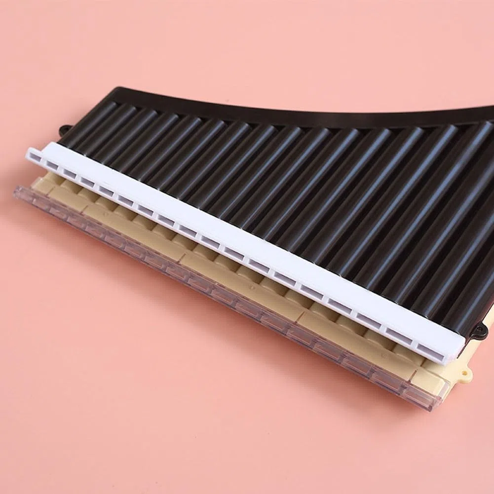 C Key 18 Pipe tradizionale Pan Flauto uno dei preferiti tra gli amanti della musica di tutte le età (nero)